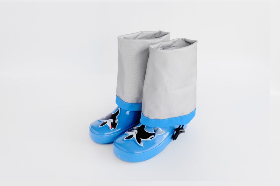 Kid Orca Rain Boots with Above Knee Waders