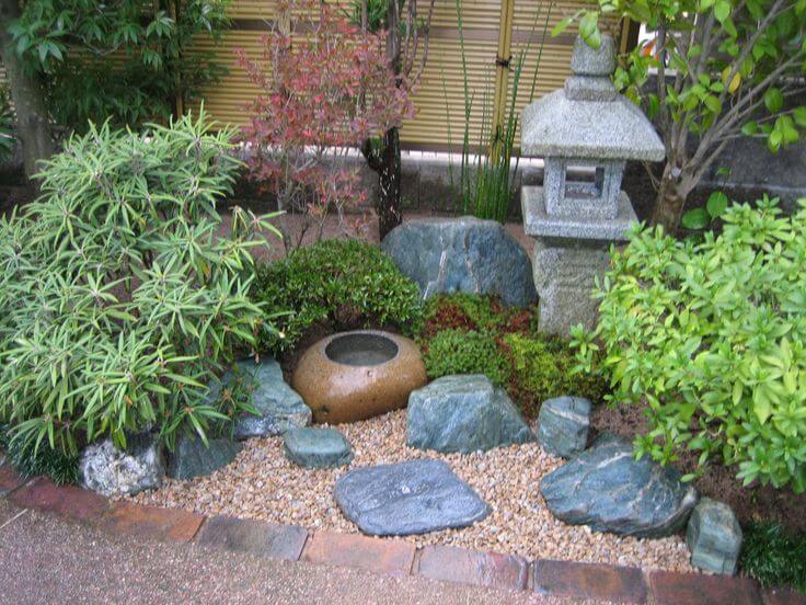 46 Modern & Small Corner Rock Garden Ideas: How to Create a Beautiful and Functional Space Desert-Inspired Small Rock Garden