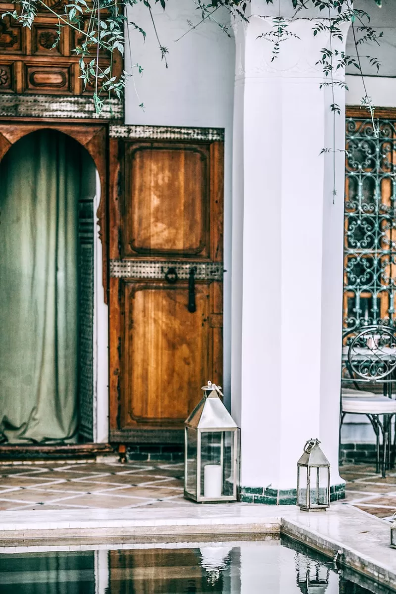 How to Find the Best Pool Cleaning Service Near Me in the USA backyard pool cleaning service near me