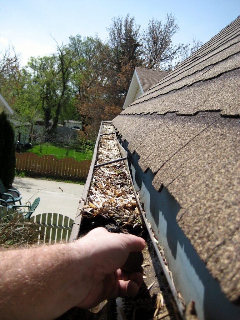 best way to Cleaning Gutters without ladder